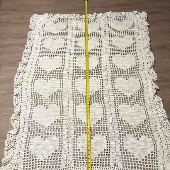 Vintage Handmade Crochet Heart Afghan Throw Blanket White/Shimmer LaceEdge 52x34 - Picture 10 of 12